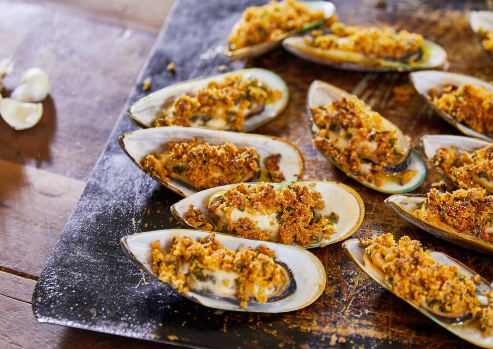 Click to play Grilled, Crumbed Mussels  recipe video on YouTube